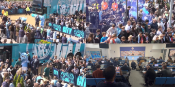 City move within three points of Arsenal as Premier League title battle heats up