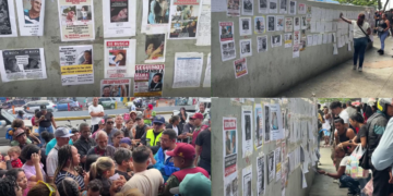 Venezuela Missing Posters Fill Caracas As Over 44,000 Remain Unaccounted After Deadly Quakes